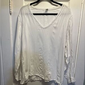 Old Navy EUC White Blouse XXL